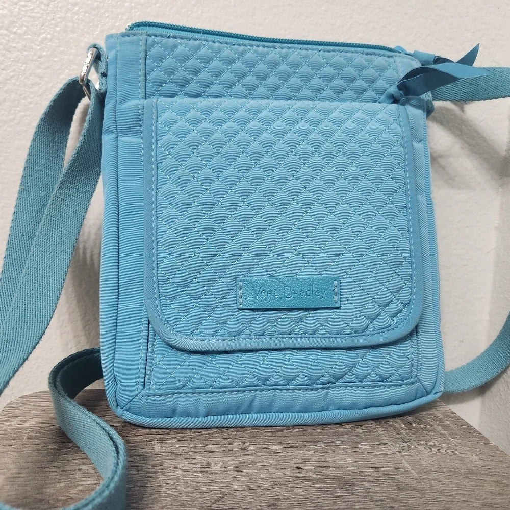 Vera Bradley Blue Quilted Crossbody Bag - Picture 2 of 7